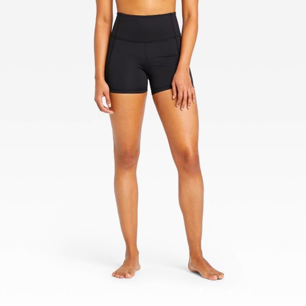 Contour Power Waist High Rise Short